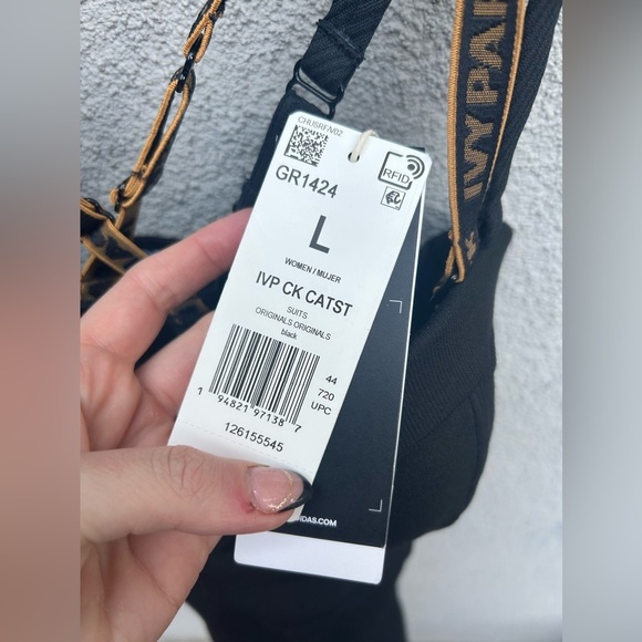 ❌SOLD❌NWT Adidas x Ivy Park Knit Catsuit Black Size L - Picture 9 of 12